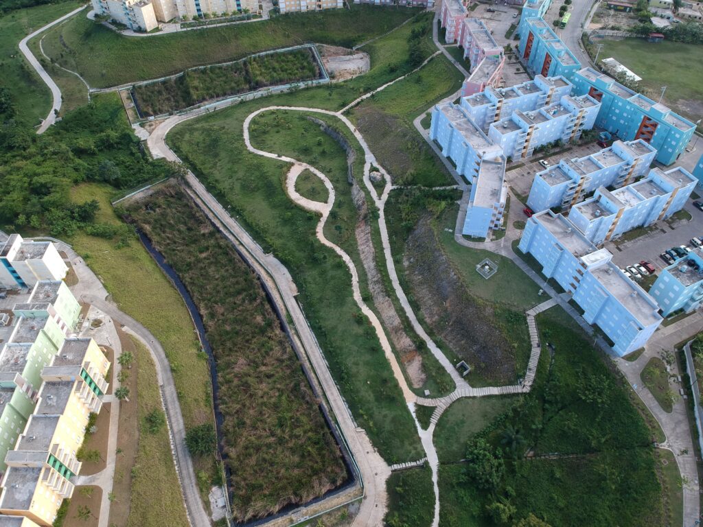 PLANTA DE TRATAMIENTO DE AGUAS RESIDUALES BLOQUE A Y B 