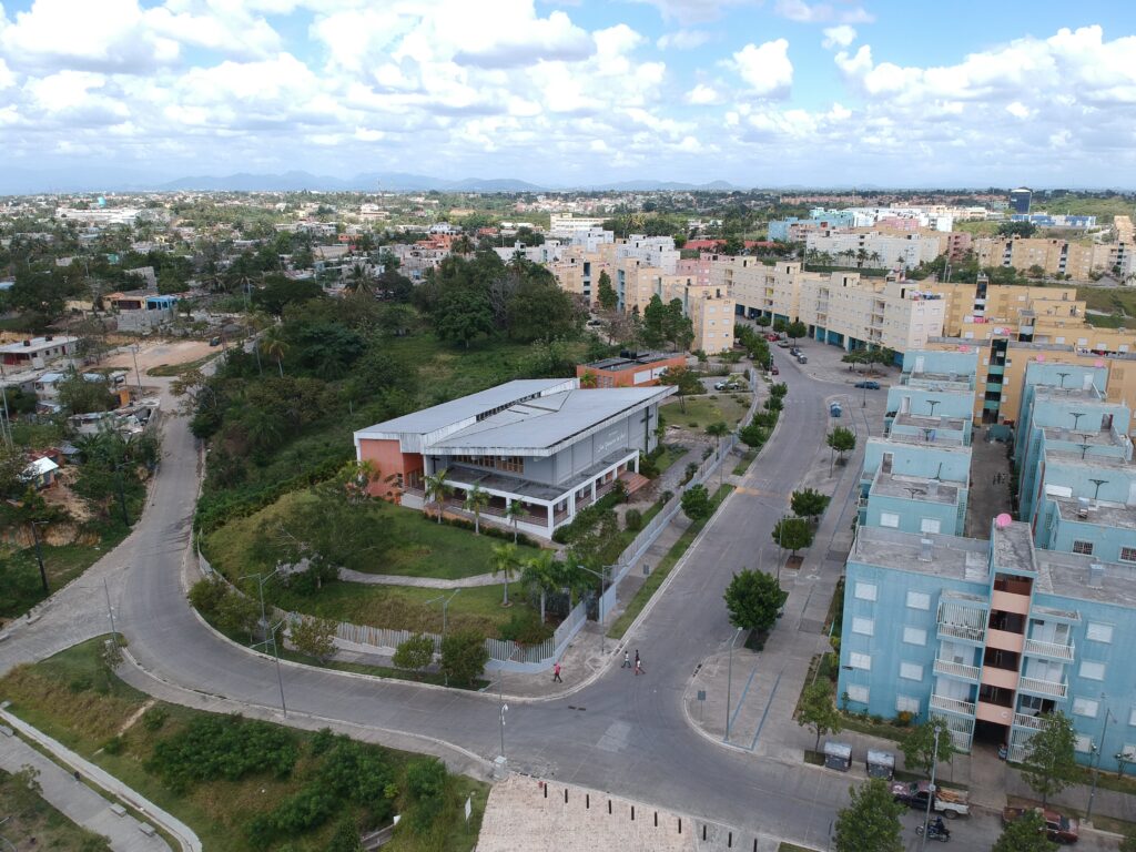 VISTA AEREA PARROQUIA SAN FRANCISCO DE ASIS, LA NUEVA BARQUITA 